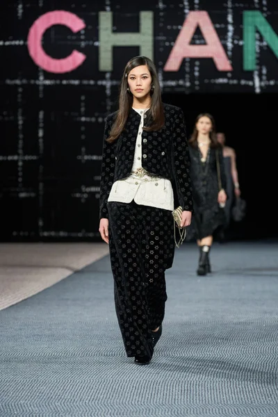 Look 57